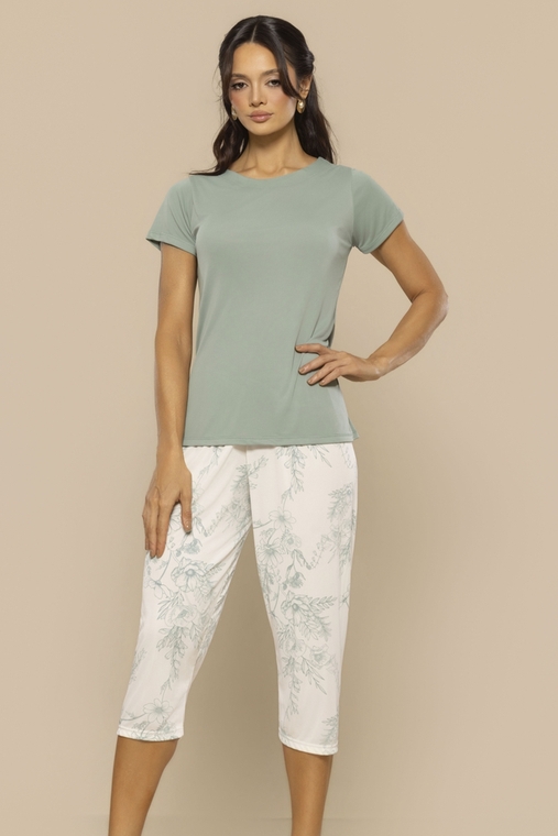 Pijama Capri Feminino em Ligante Confortável Respirável