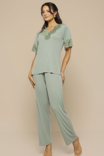 Pijama Feminino Liganete Manga Curta com Calça Toque Geladinho e Conforto