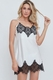 Camisola de cetim e renda chantilly